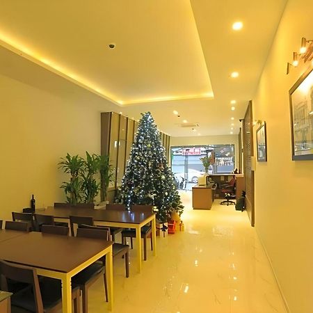 Collection O Le Grand Hanoi Hotel - The Tryst Bagian luar foto