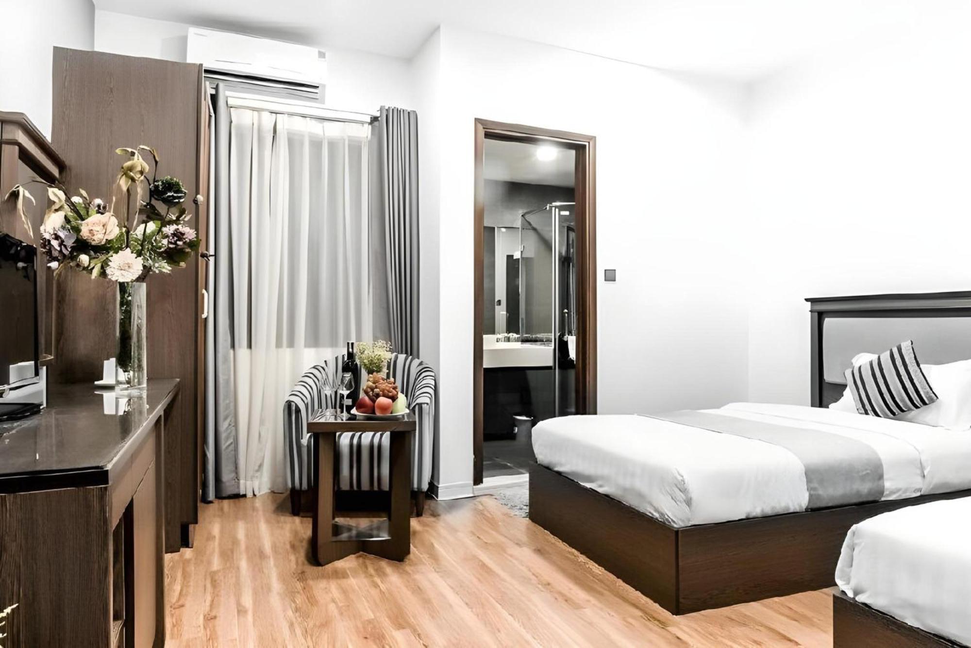 Collection O Le Grand Hanoi Hotel - The Tryst Bagian luar foto