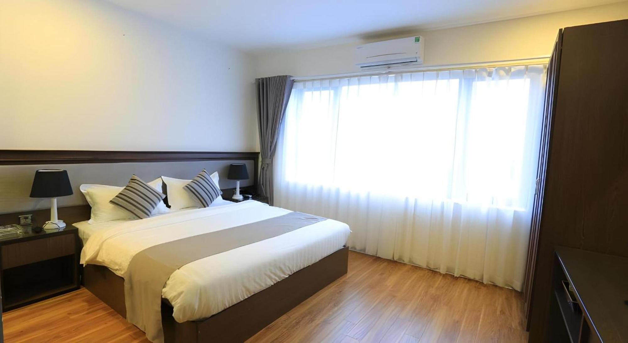 Collection O Le Grand Hanoi Hotel - The Tryst Bagian luar foto